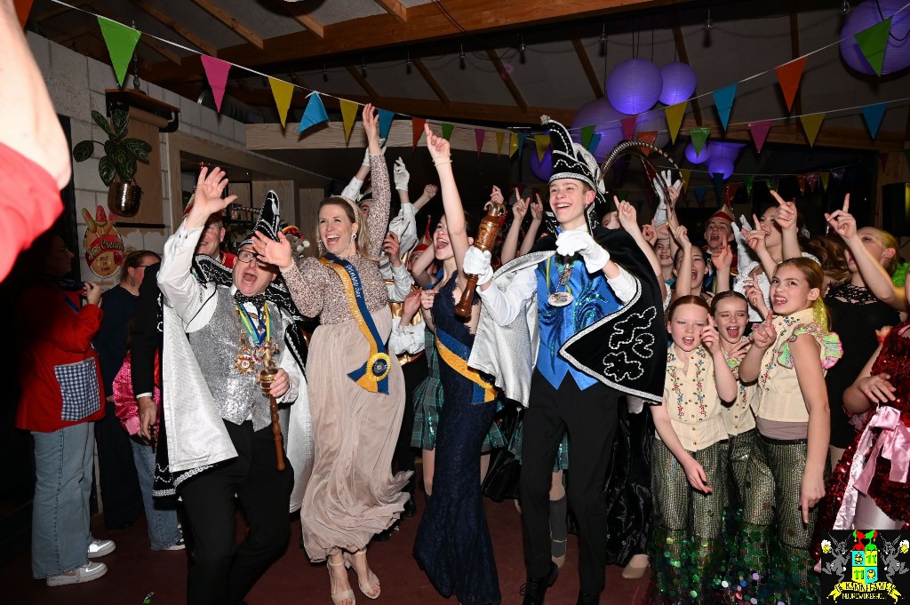 ../Images/Jeugddisco Glow in the Dark 064.jpg